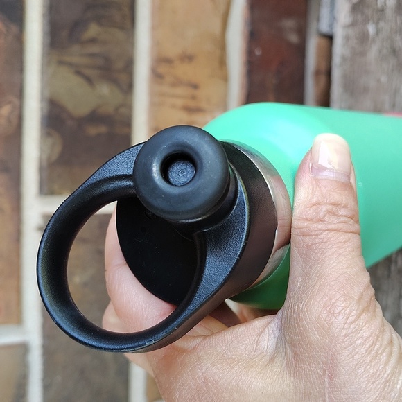 Hydro Flask 24 oz Aque With Pink Silicone Sleeve Pop Up Cap - Picture 5 of 9